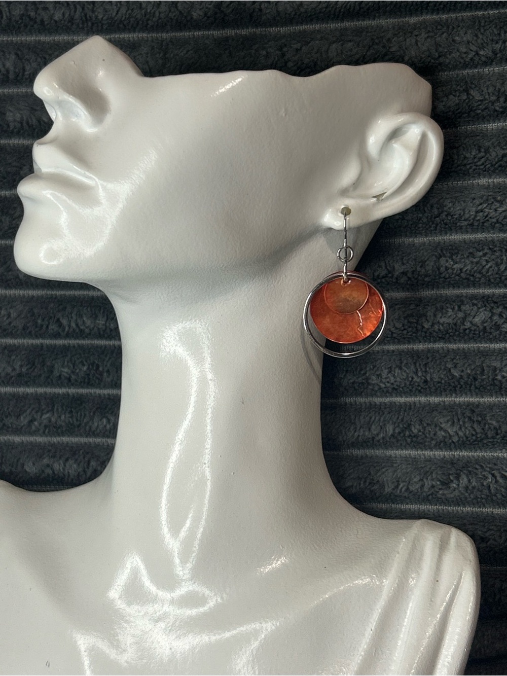 Artisan Natural Shell & Silver-Tone Hoop Drop Earrings – Boho Earth Tones